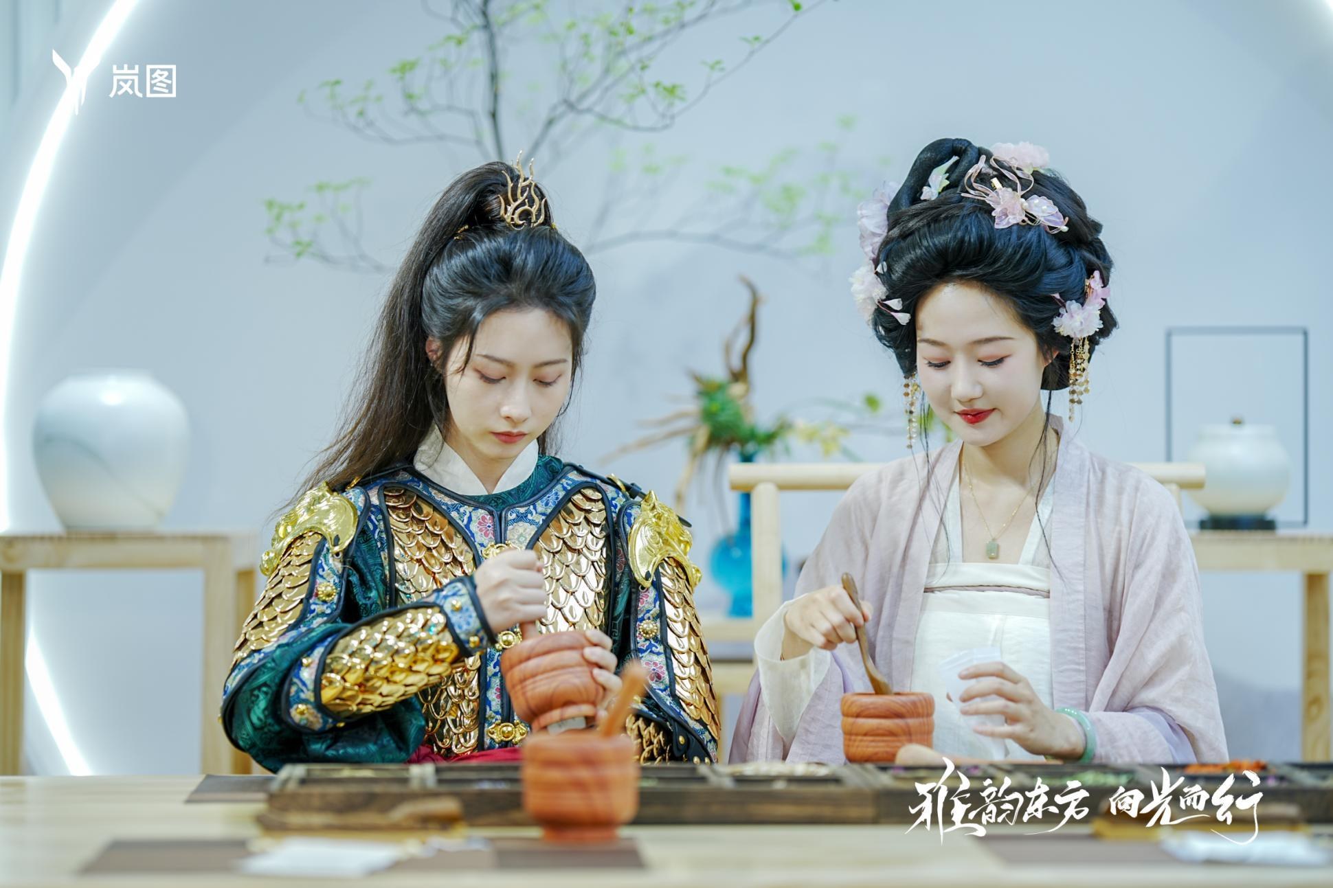 上海国际汽车博览会岚图品牌展台 - 7